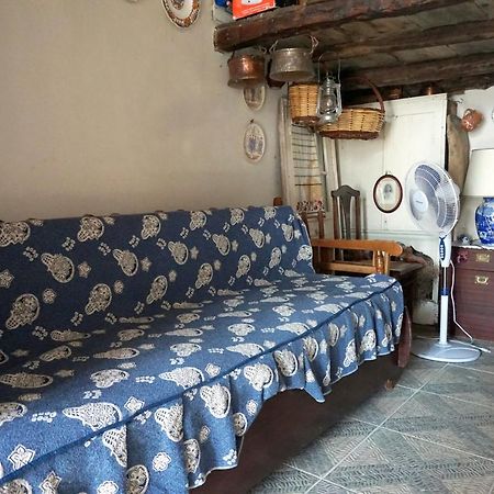 House In Skyros With An Amazing Sea Viewヴィラ エクステリア 写真